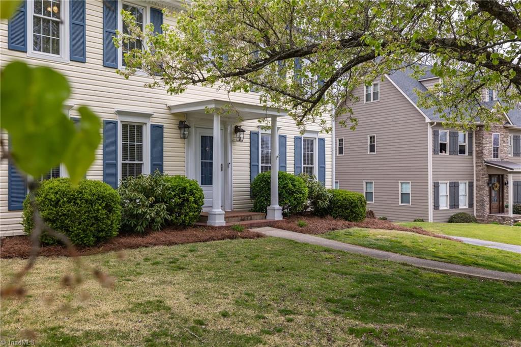 307 Ridgeland Drive High Point, NC 27262 - Photo 6 of 43 Gallery Image 6