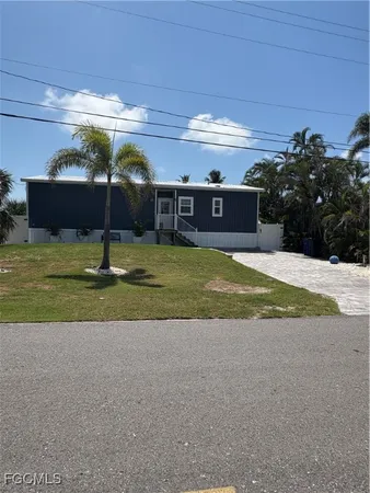 $5,425 | 2642 York Road, St. James City, FL 33956