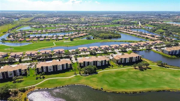 $2,100 | 8205 Grand Estuary Trail, Unit 403, Bradenton, FL 34212