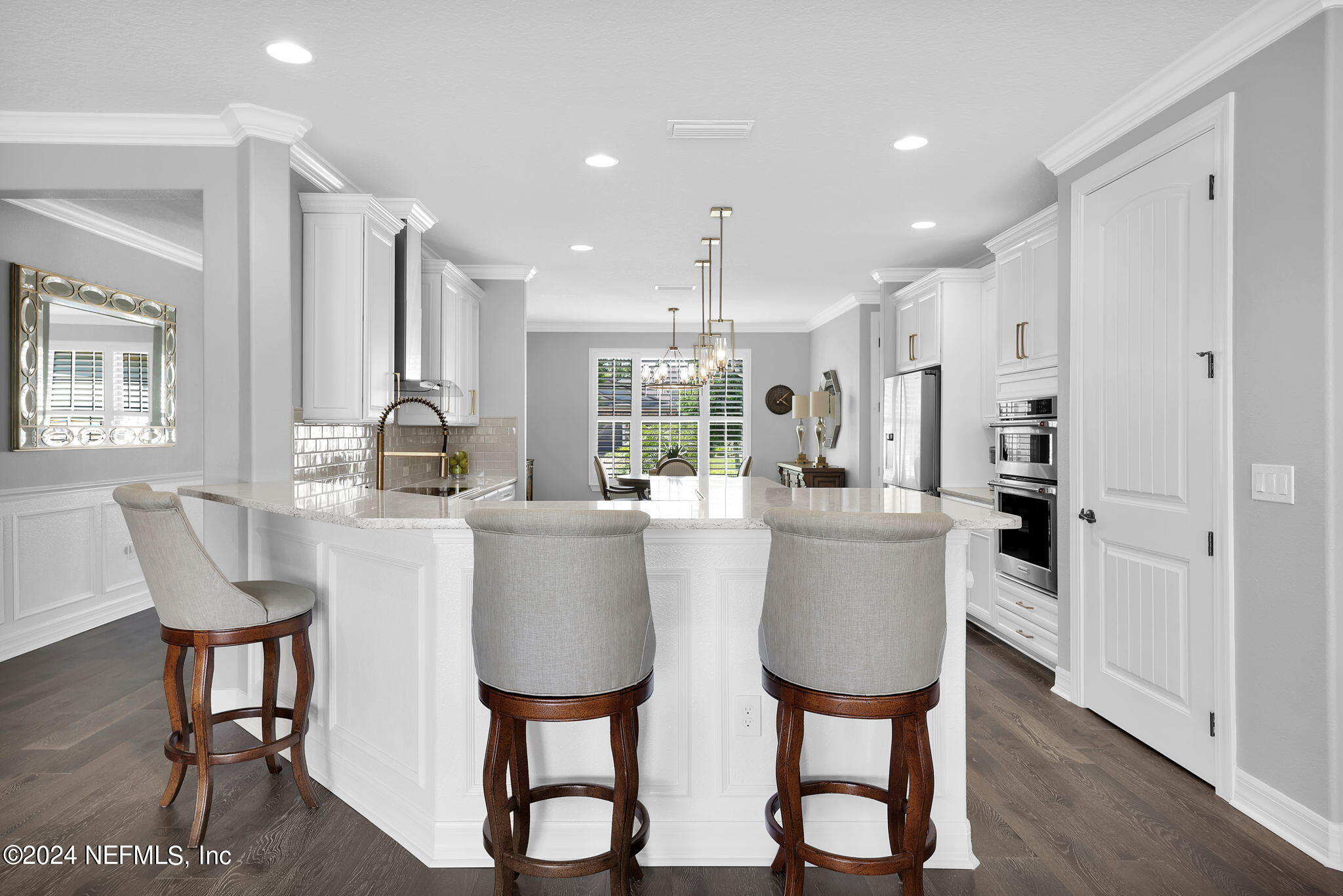 40 Tree Side Lane Ponte Vedra, FL 32081 - Photo 25 of 100 Plenty of Kitchen Seating
