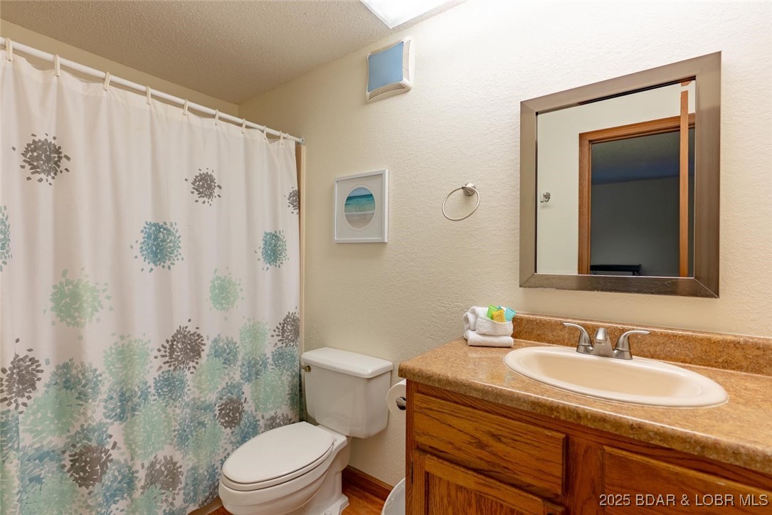 178 Lone Oak Point, Unit 4 Sunrise Beach, MO 65079 - Photo 11 of 39