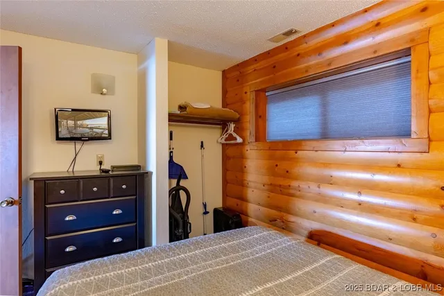 $180,000 | 178 Lone Oak Point, Unit 4, Sunrise Beach, MO 65079