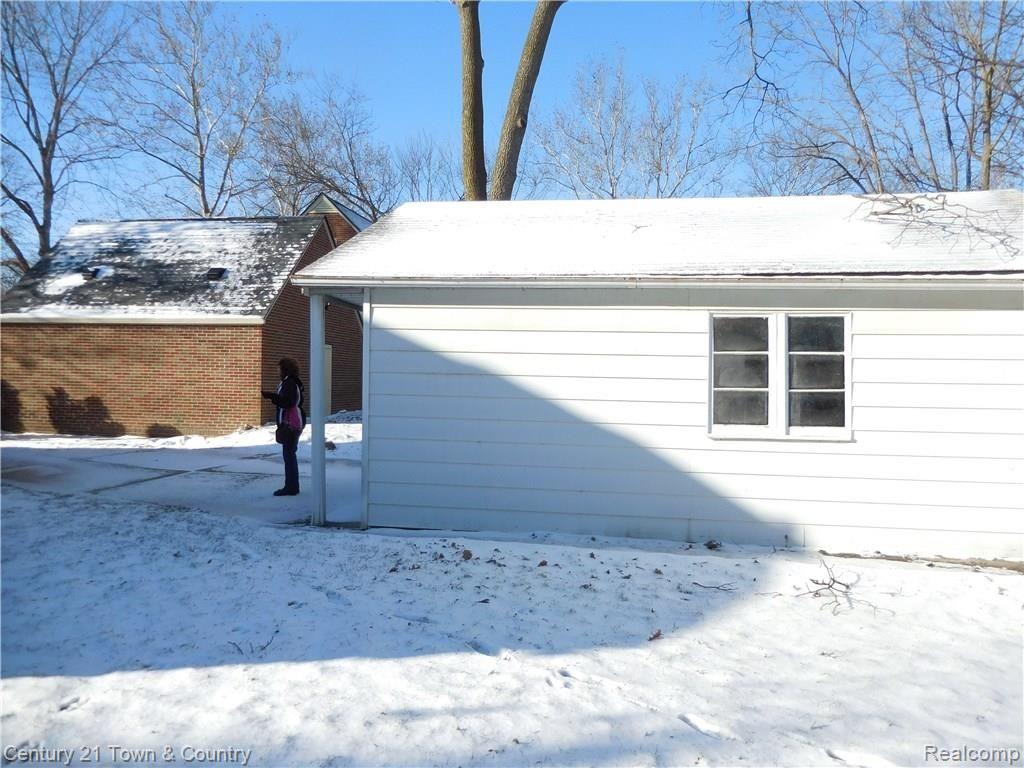 3914 West Thirteen Mile Road Royal Oak, MI 48073 - Photo 3 of 22
