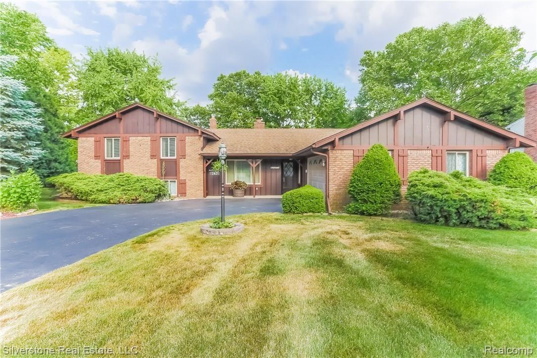 747 Rutgers Road Rochester, MI 48309 - Photo 1 of 49 001-2921635-large.jpg