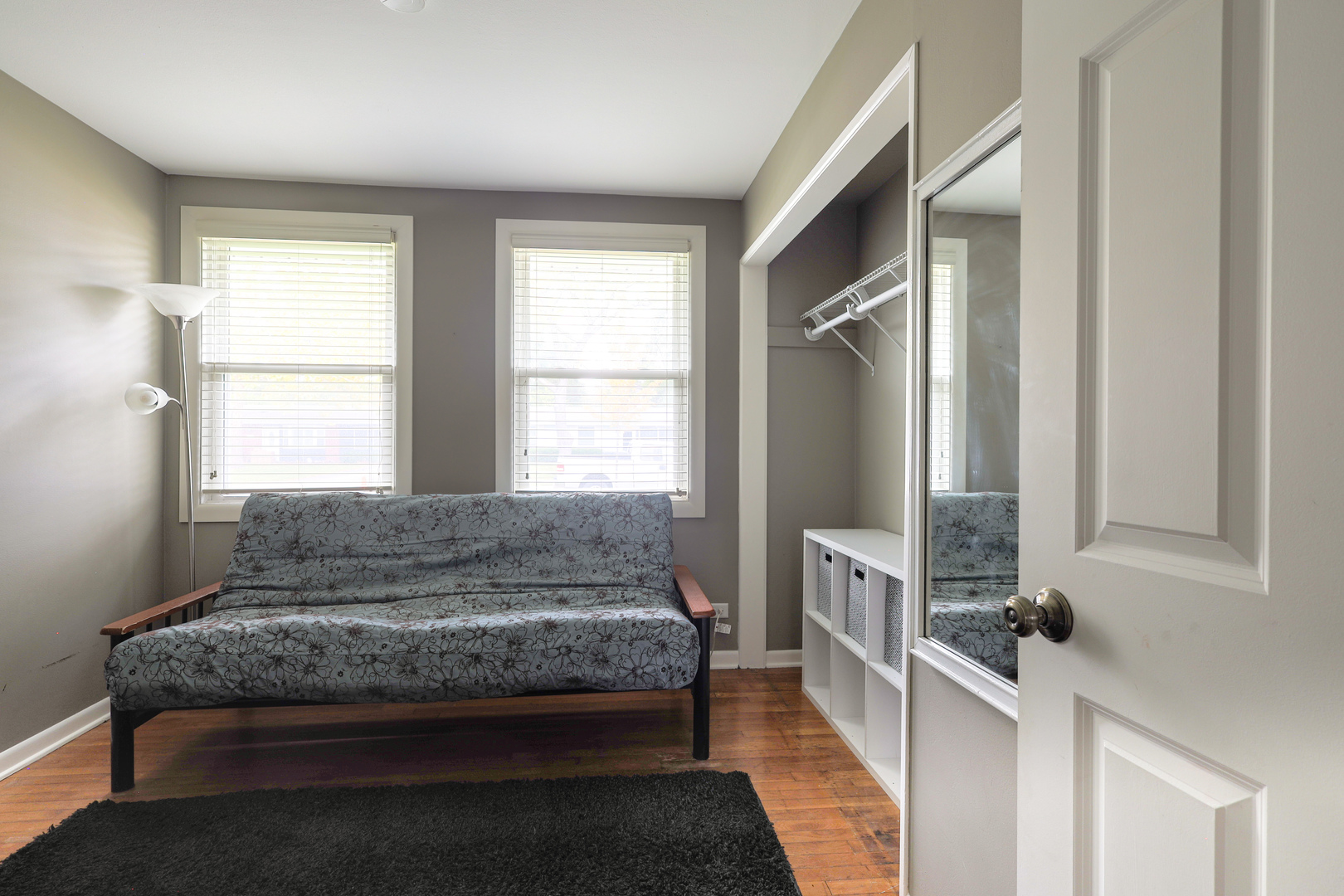 9425 Pine Street Mokena, IL 60448 - Photo 17 of 28 a living room with furniture and a window