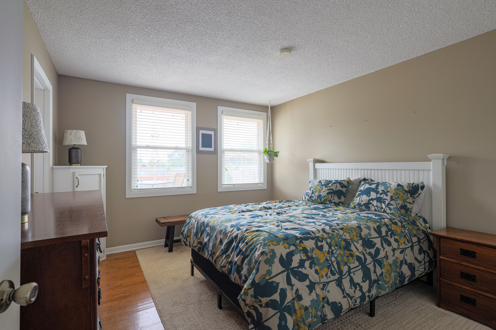 9425 Pine Street Mokena, IL 60448 - Photo 19 of 28 a bedroom with a bed and window