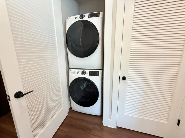 $4,830 | 3255 Carlisle Street, Unit 1407, Dallas, TX 75204