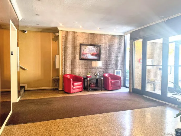 $2,750 | 128 Colonial Parkway, Unit 3B, Yonkers, NY 10710
