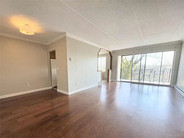 $2,750 | 128 Colonial Parkway, Unit 3B, Yonkers, NY 10710