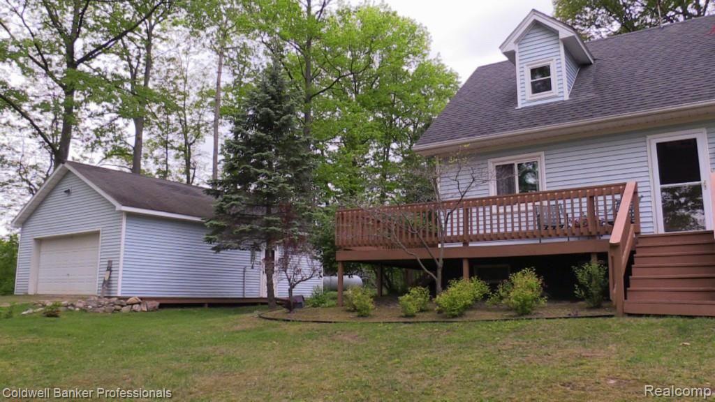 5877 Lyons Road Imlay City, MI 48444 - Photo 3 of 40