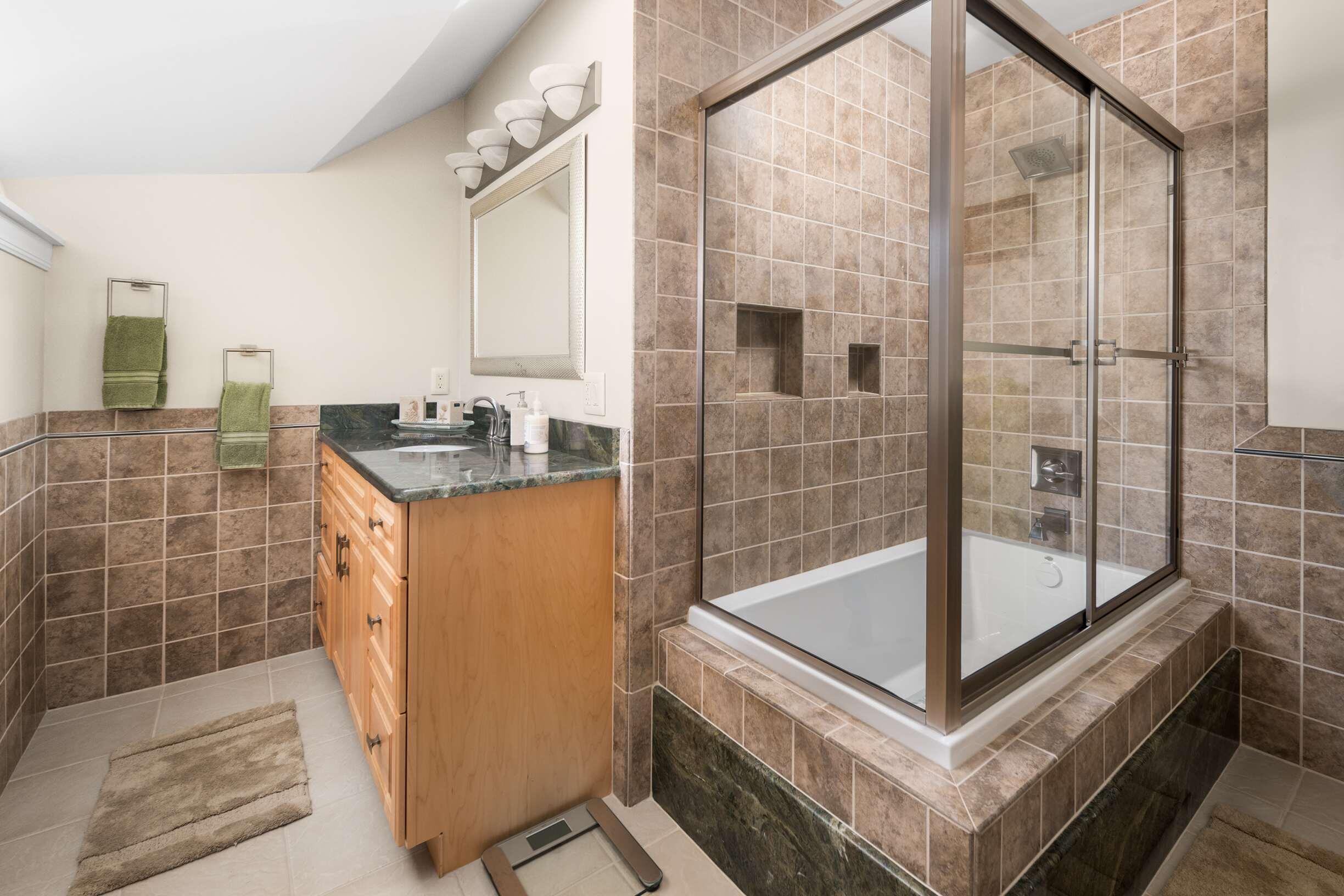 1 Cove Road York, ME 03902 - Photo 44 of 53 Bath