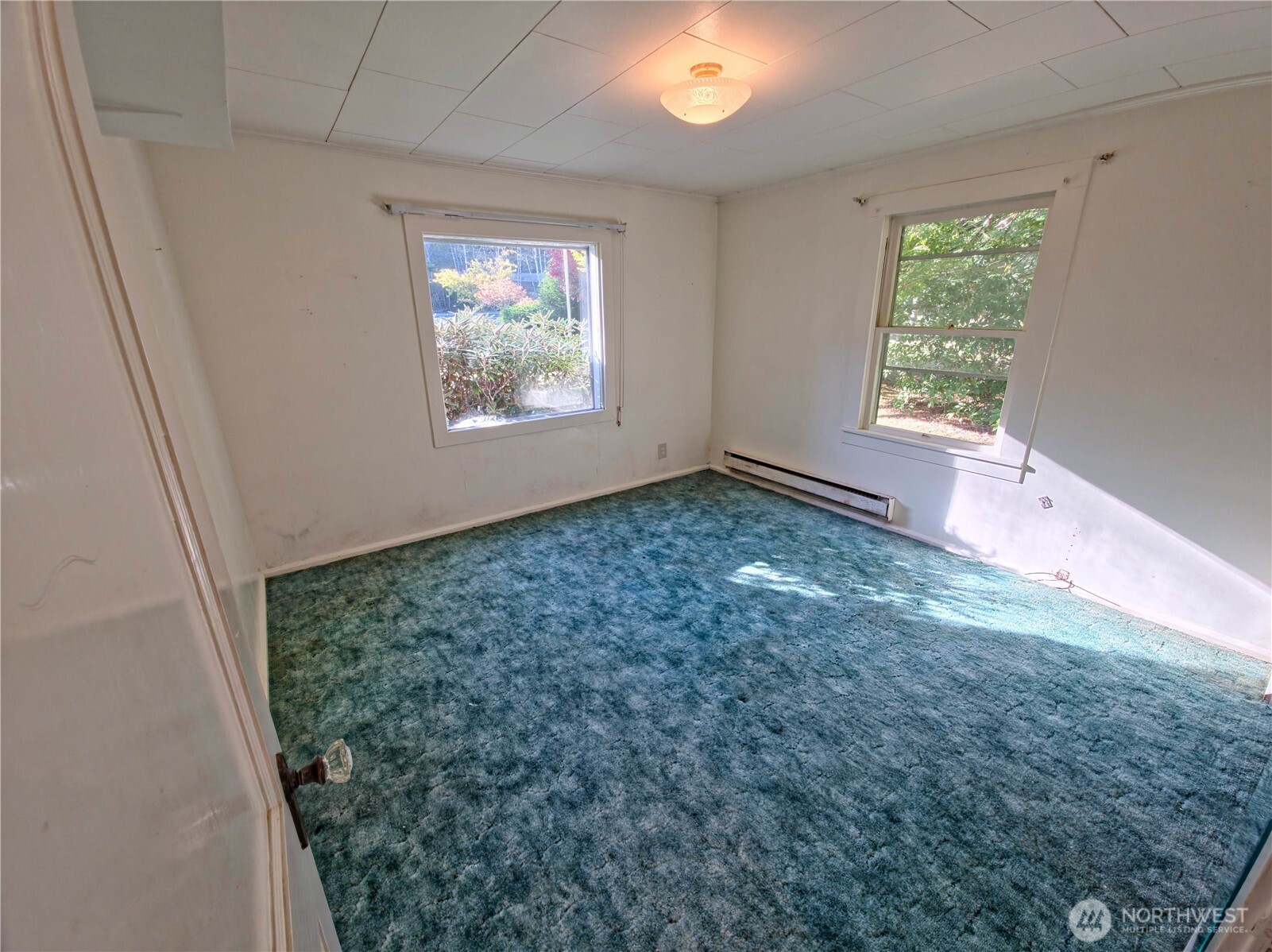 2030 Ocean Beach Road Copalis Crossing, WA 98536 - Photo 16 of 38 an empty room with windows