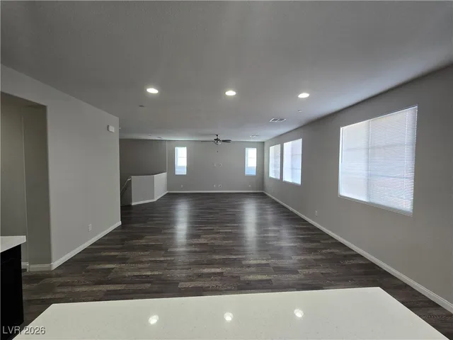 $2,300 | 1362 Reef Point Avenue, Henderson, NV 89074