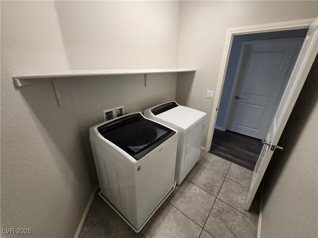 $2,300 | 1362 Reef Point Avenue, Henderson, NV 89074