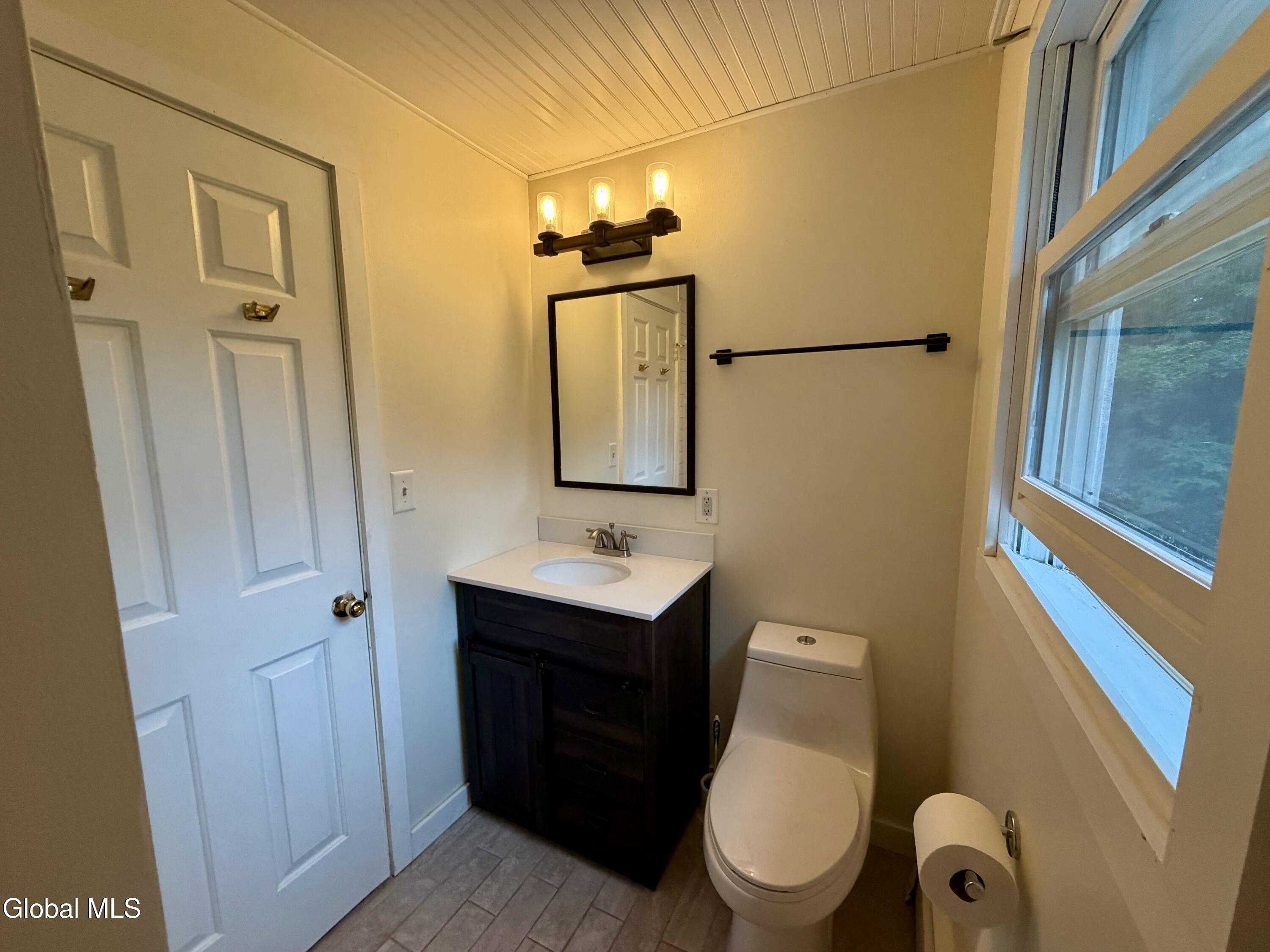 79 Locust Grove Road Saratoga Springs, NY 12866 - Photo 15 of 22 Upstairs Bathroom