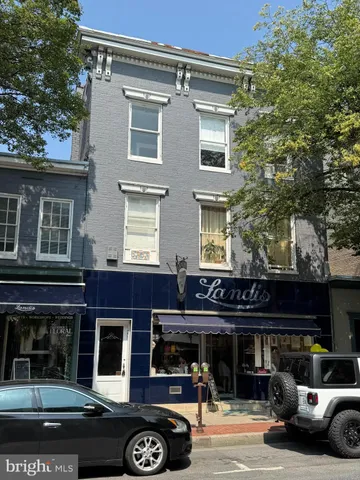 $1,800 | 25 South Market Street, Unit 2, Frederick, MD 21701