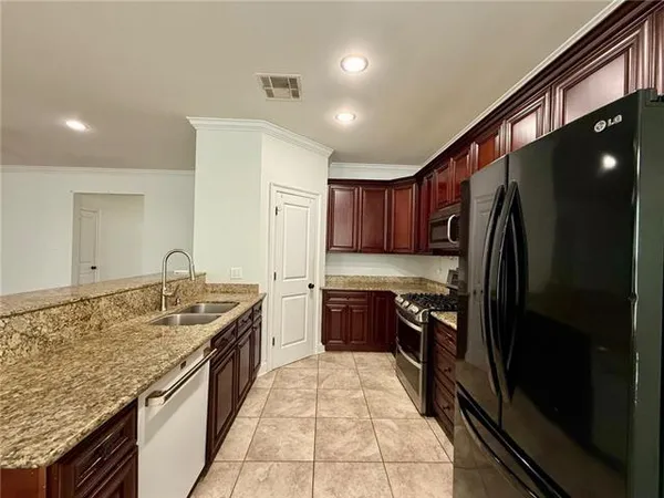 $2,200 | 4001 School Drive, Marrero, LA 70072