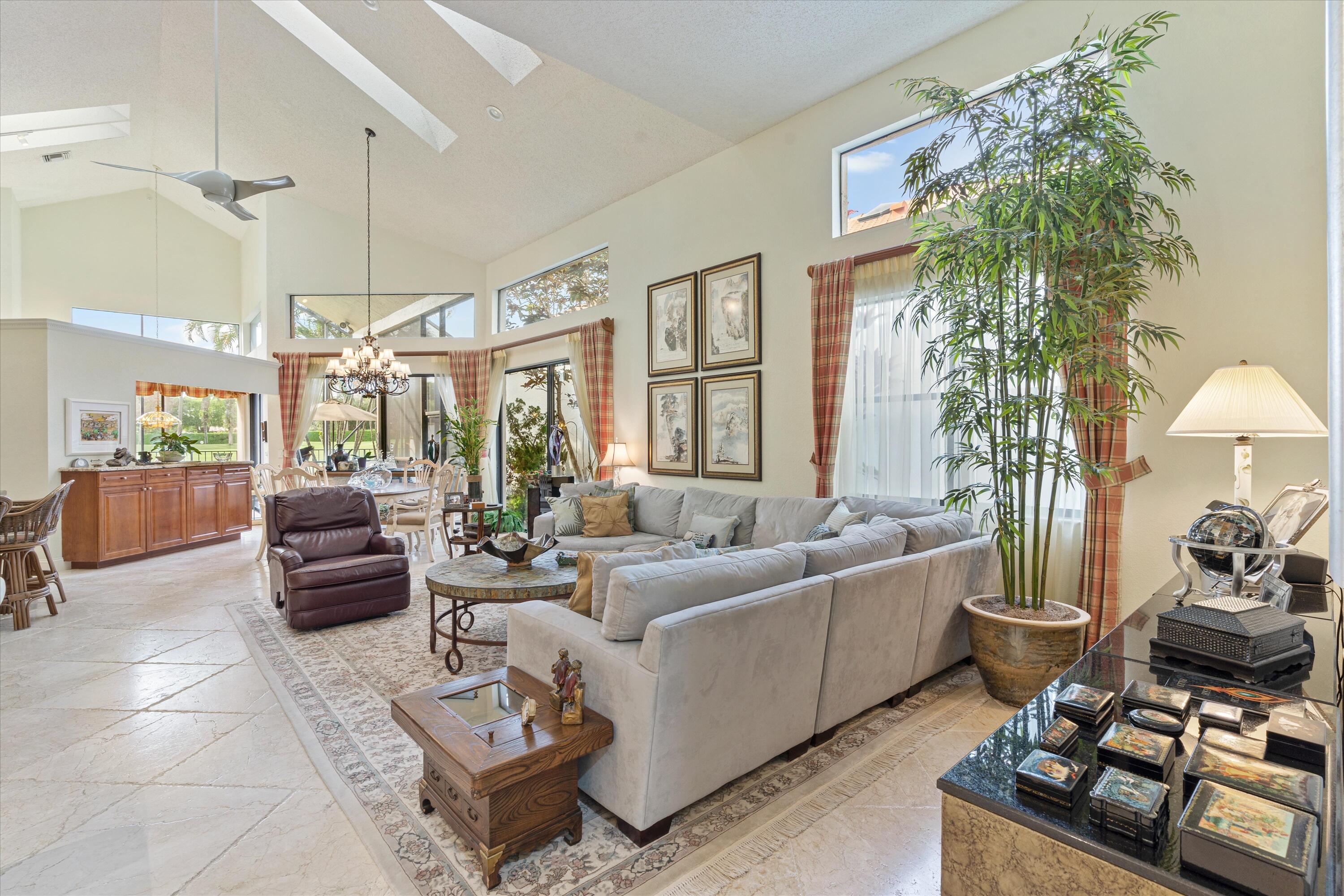 17129 Ryton Lane Boca Raton, FL 33496 - Photo 3 of 24 Living Room