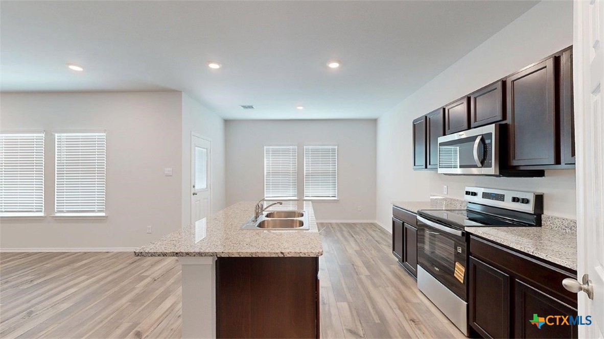 557 Hector Loop Georgetown, TX 78626 - Photo 11 of 41