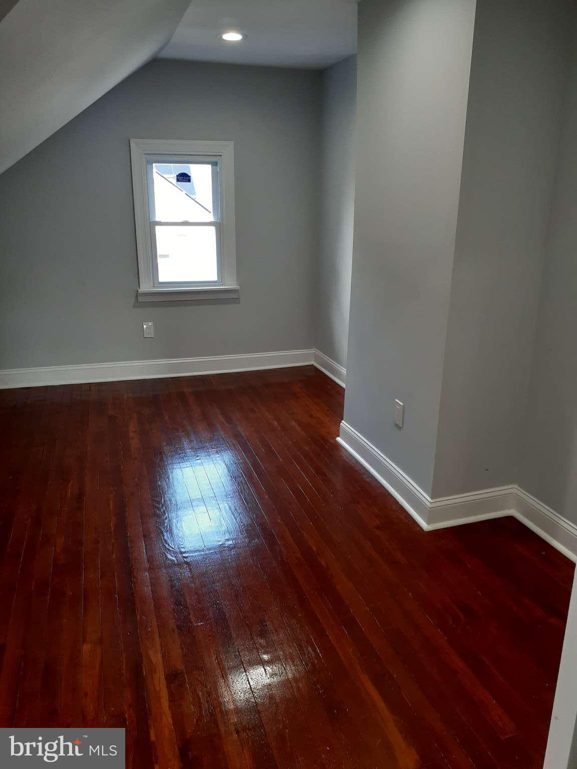 422 Laurel Road Lansdowne, PA 19050 - Photo 14 of 23