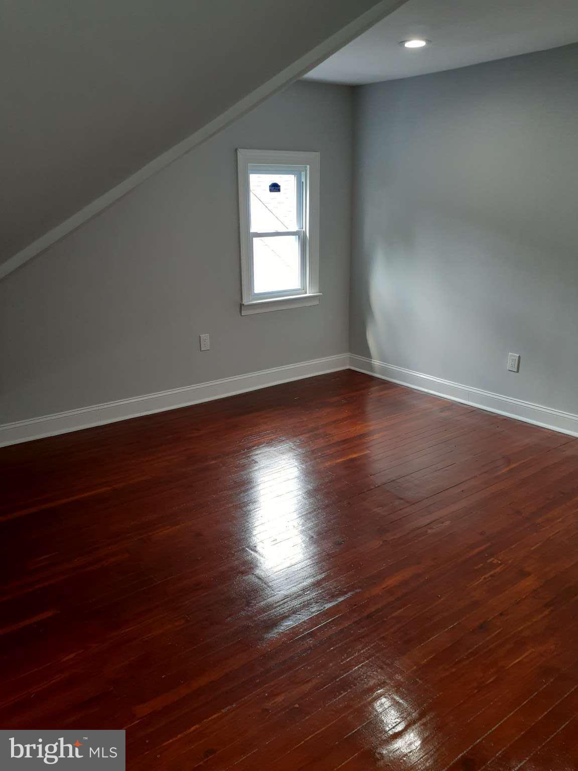 422 Laurel Road Lansdowne, PA 19050 - Photo 15 of 23