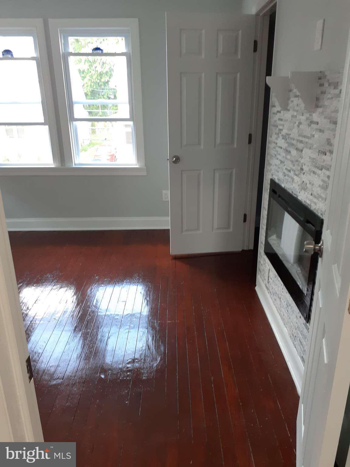 422 Laurel Road Lansdowne, PA 19050 - Photo 9 of 23