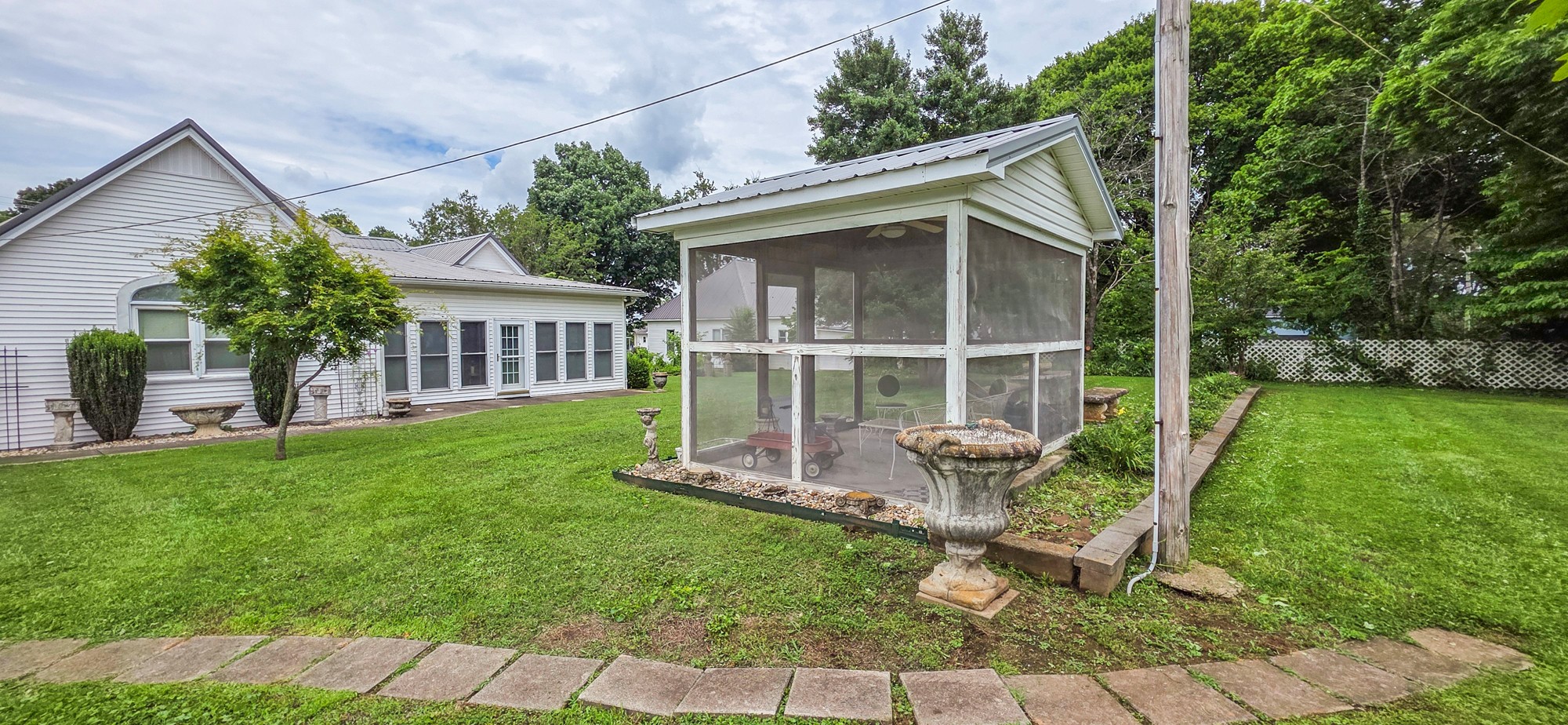 303 East Main Street Decherd, TN 37324 - Photo 5 of 13