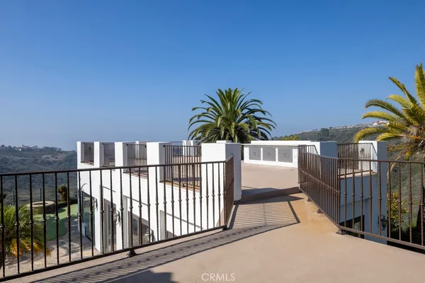 $11,988,000 | 3 Via Burrone, Newport Coast, CA 92657