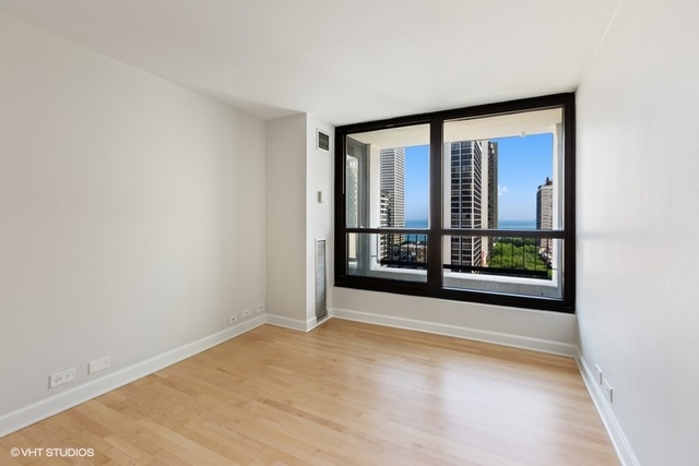 1030 North State Street, Unit 7E Chicago, IL 60610 - Photo 8 of 13