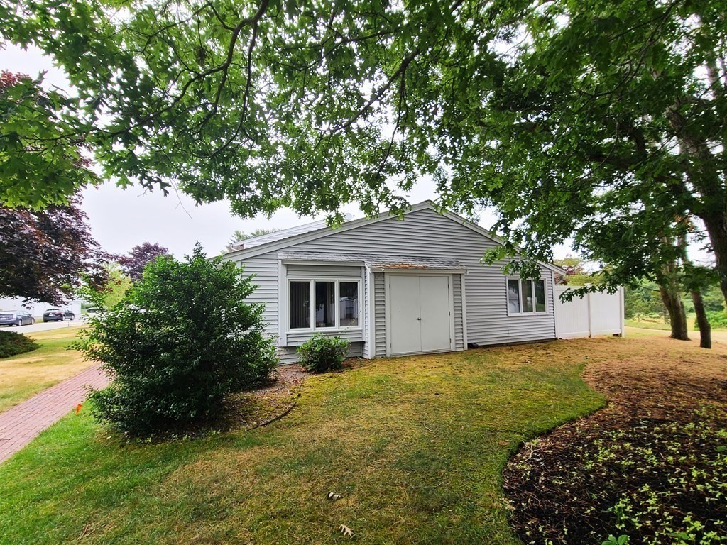 174 Lowell Road, Unit 62 Mashpee, MA 02649 - Photo 4 of 30