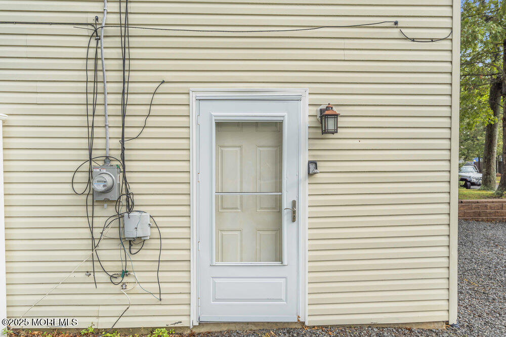 32 Pine Tree Drive Bayville, NJ 08721 - Photo 54 of 63 a view of a balcony