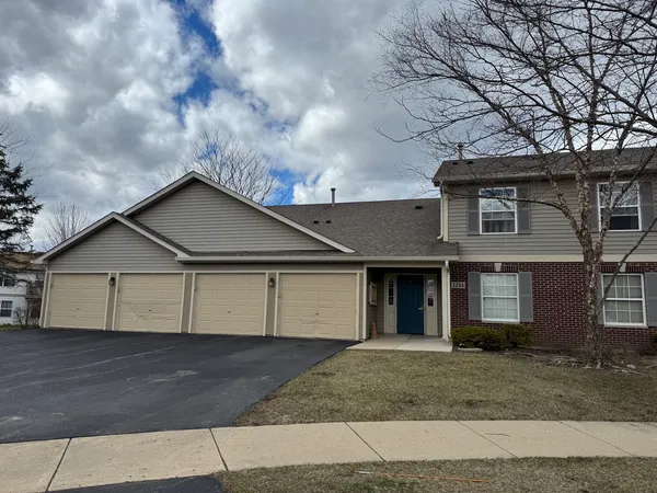 $208,000 | 1244 North Red Oak Circle, Unit 3, Round Lake Beach, IL 60073