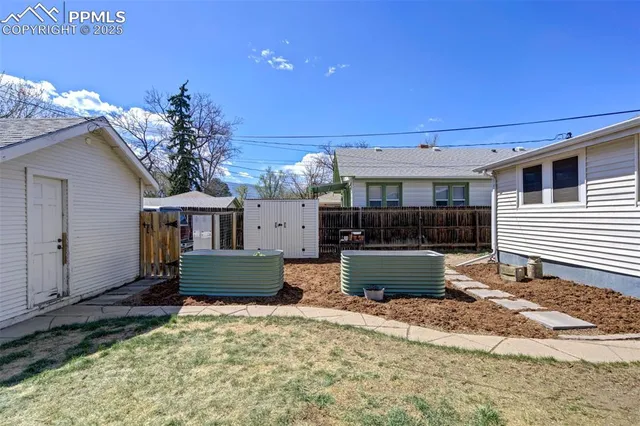 a view of house with outdoor space