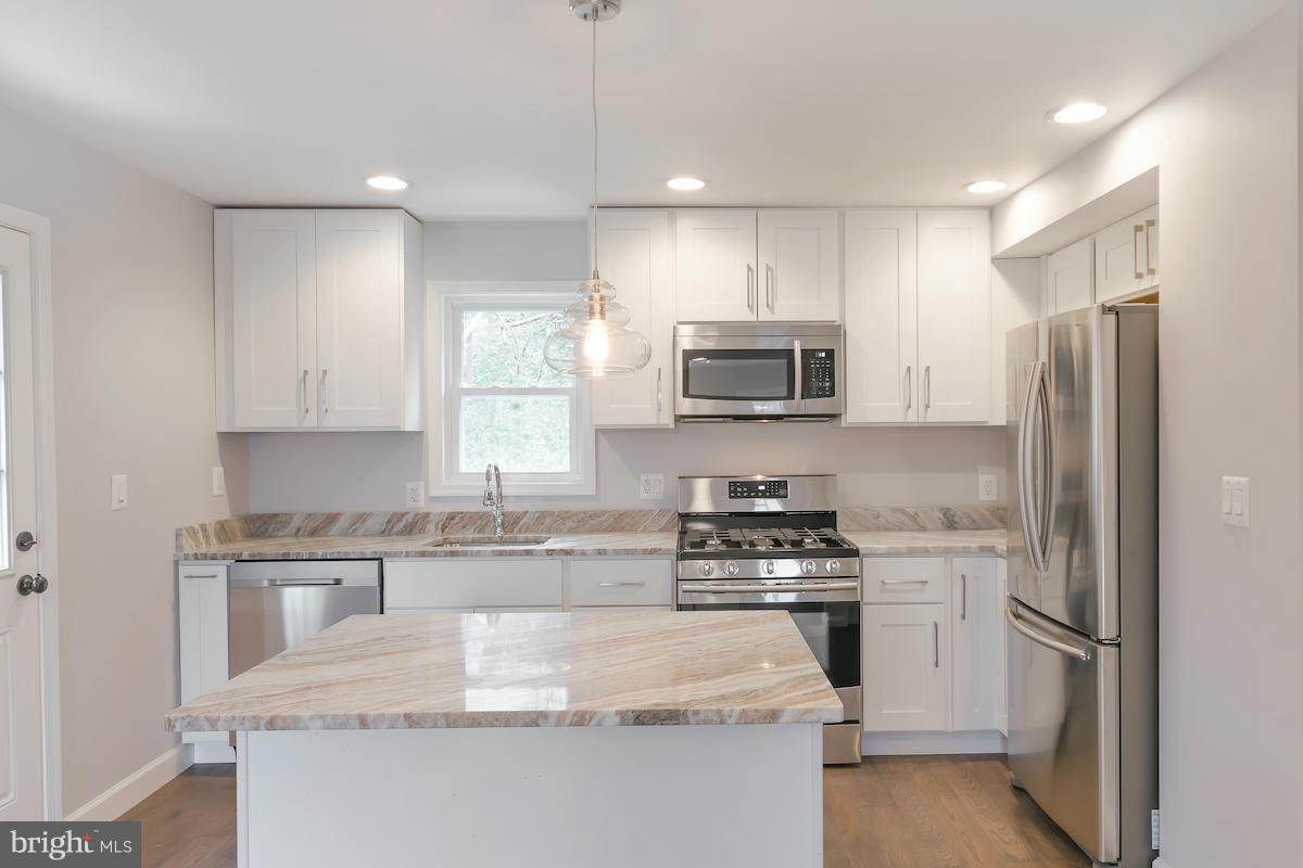 5073 Sheriff Road Northeast Washington, DC 20019 - Photo 3 of 15 Interior (General)