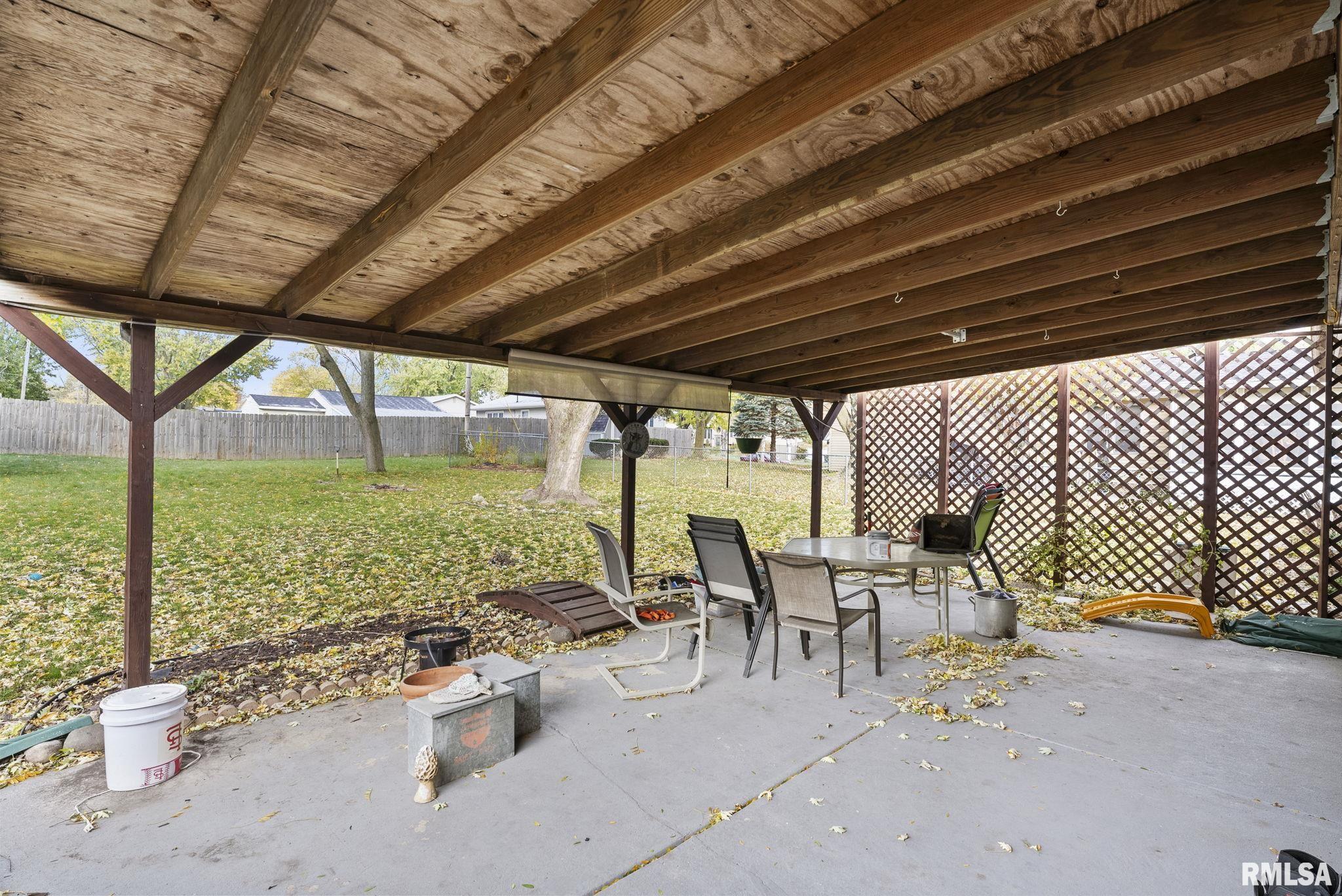 7 Rodeo Court Davenport, IA 52806 - Photo 3 of 19 Gallery Image 3