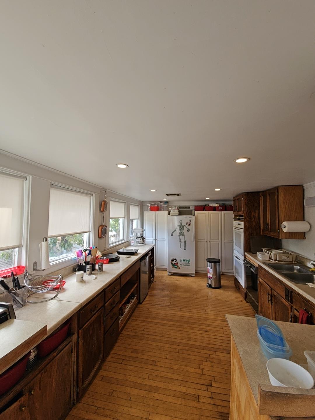 548 East Park Street Stockton, CA 95202 - Photo 21 of 29 a large kitchen with stainless steel appliances