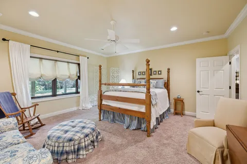 $899,999 | 1291 South Locust Avenue, Lawrenceburg, TN 38464