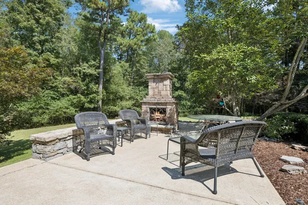 $774,999 | 1291 South Locust Avenue, Lawrenceburg, TN 38464