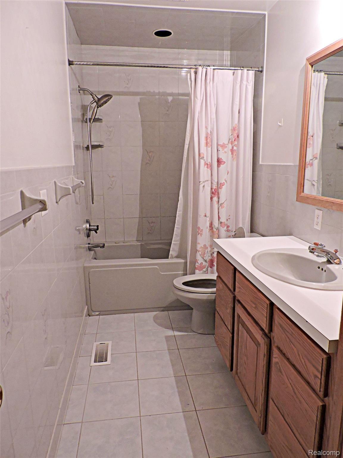 11342 East Carpenter Road Davison, MI 48423 - Photo 33 of 57 32.JPG