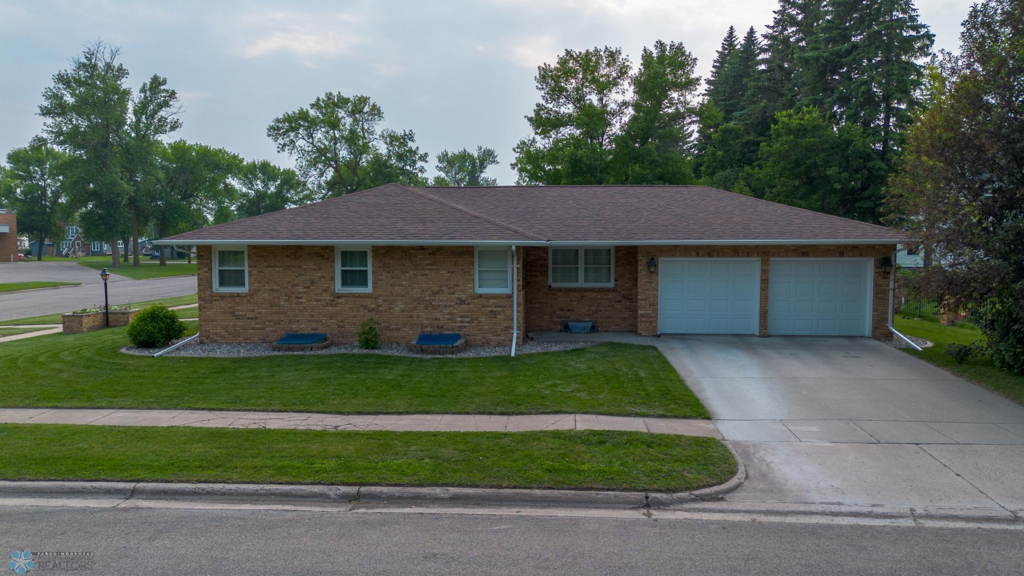 409 1st Avenue East Ada, MN 56510 - Photo 7 of 48