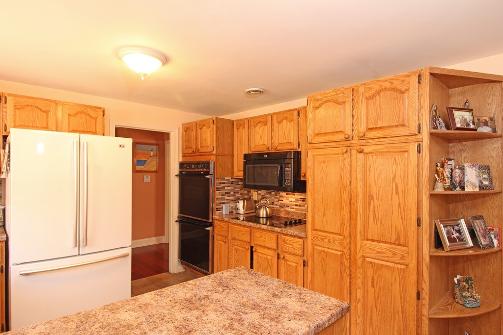 459 Hubbardston Road Templeton, MA 01468 - Photo 3 of 14 Gallery Image 3