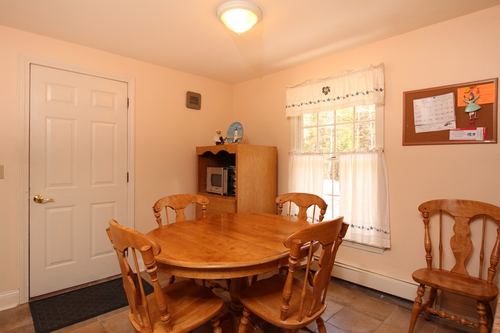 459 Hubbardston Road Templeton, MA 01468 - Photo 4 of 14 Gallery Image 4