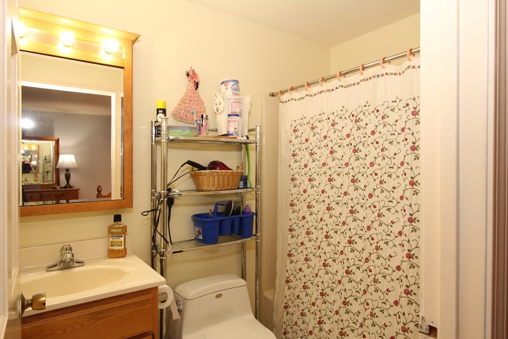 459 Hubbardston Road Templeton, MA 01468 - Photo 9 of 14 Gallery Image 9