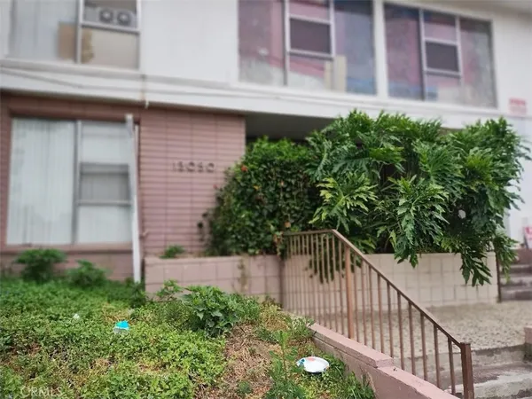 $229,000 | 13050 Dronfield Avenue, Unit 16, Sylmar, CA 91342