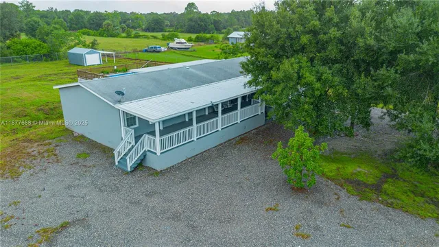 $460,000 | 755 North Quebrada Street, Clewiston, FL 33440