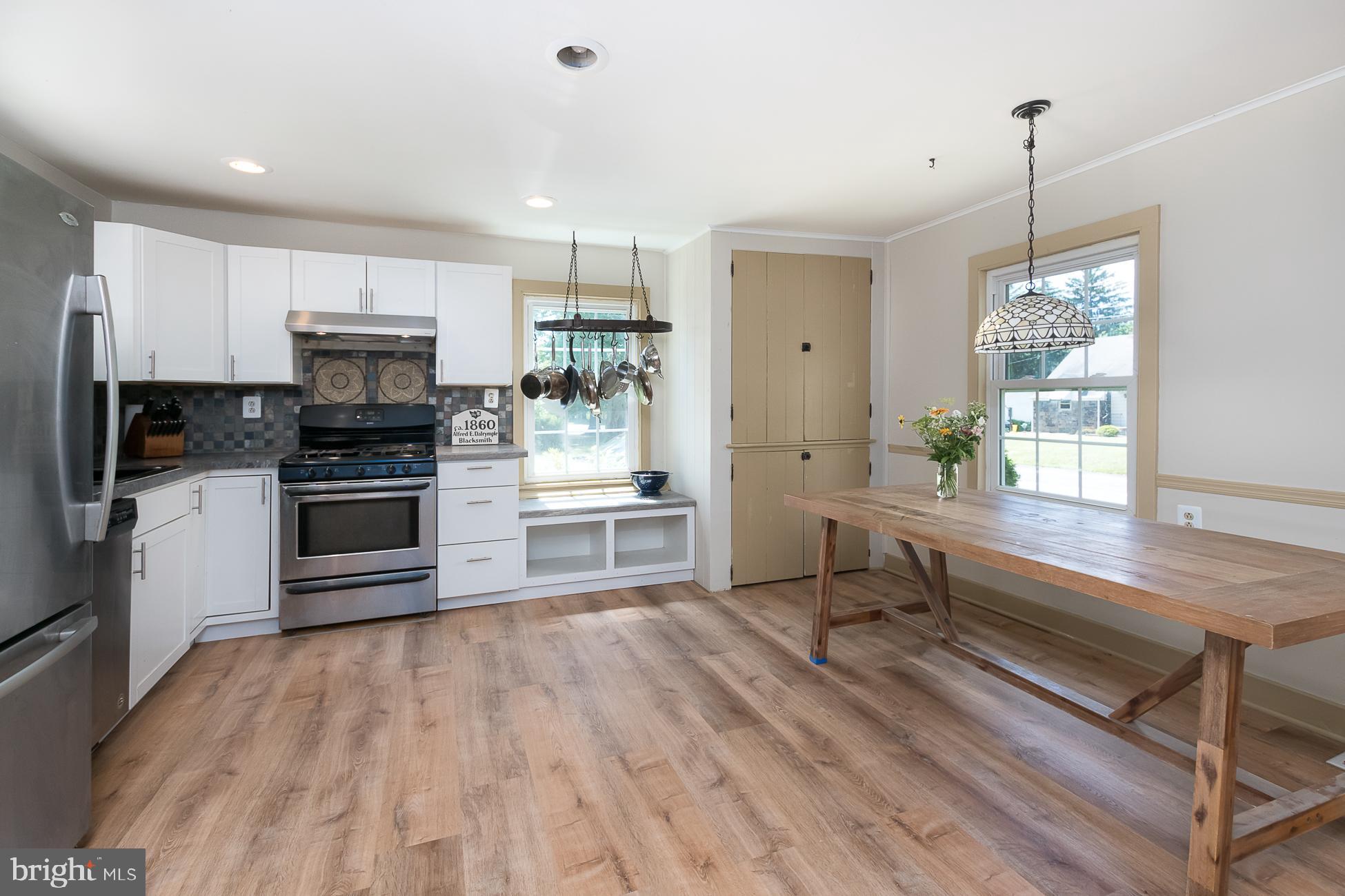84 Pennington - Hopewell Road Pennington, NJ 08534 - Photo 3 of 26 Spacious Eat-in Kitchen