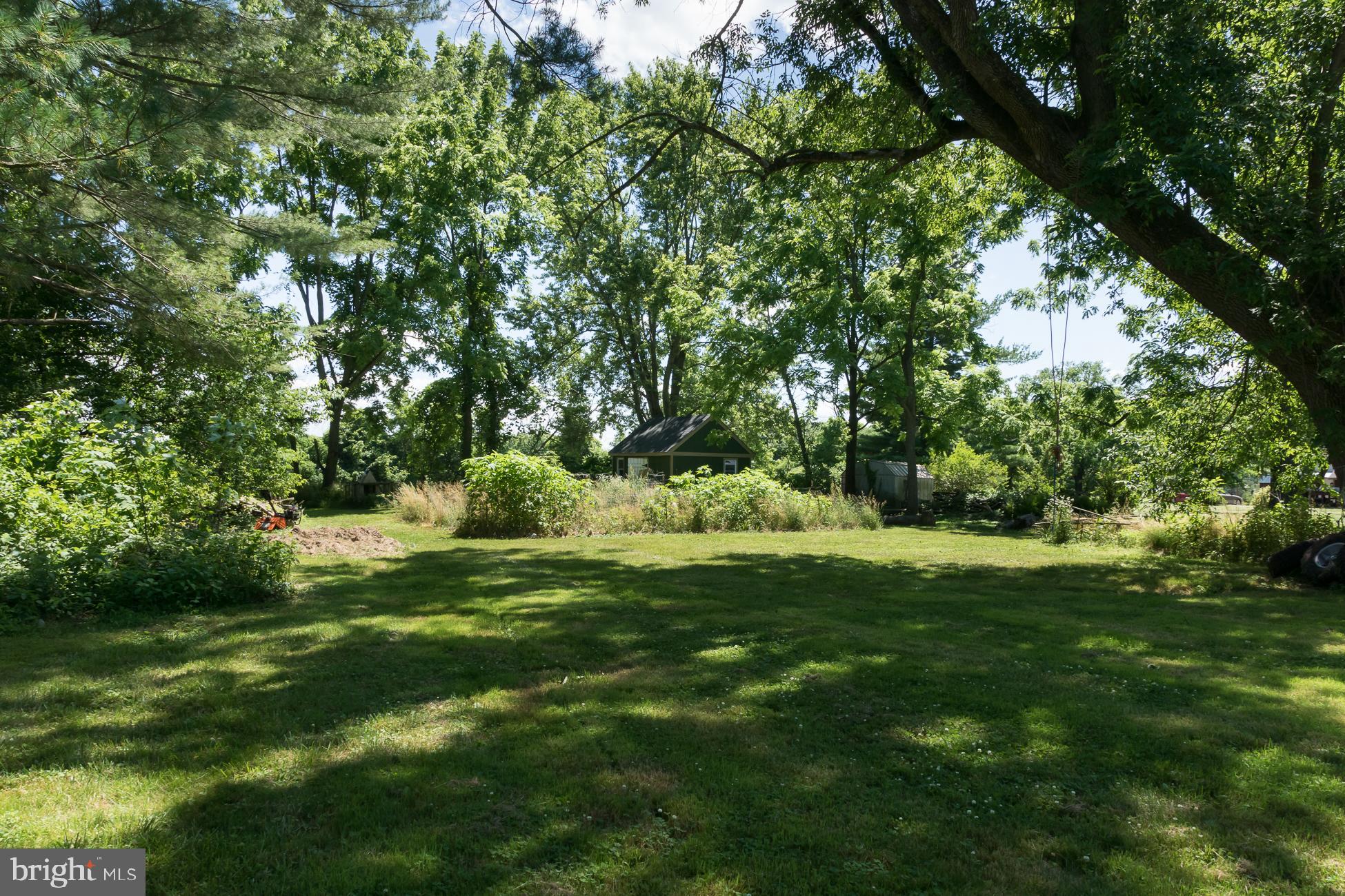 84 Pennington - Hopewell Road Pennington, NJ 08534 - Photo 21 of 26 Expansive Yard Lots of Room to Have Fun