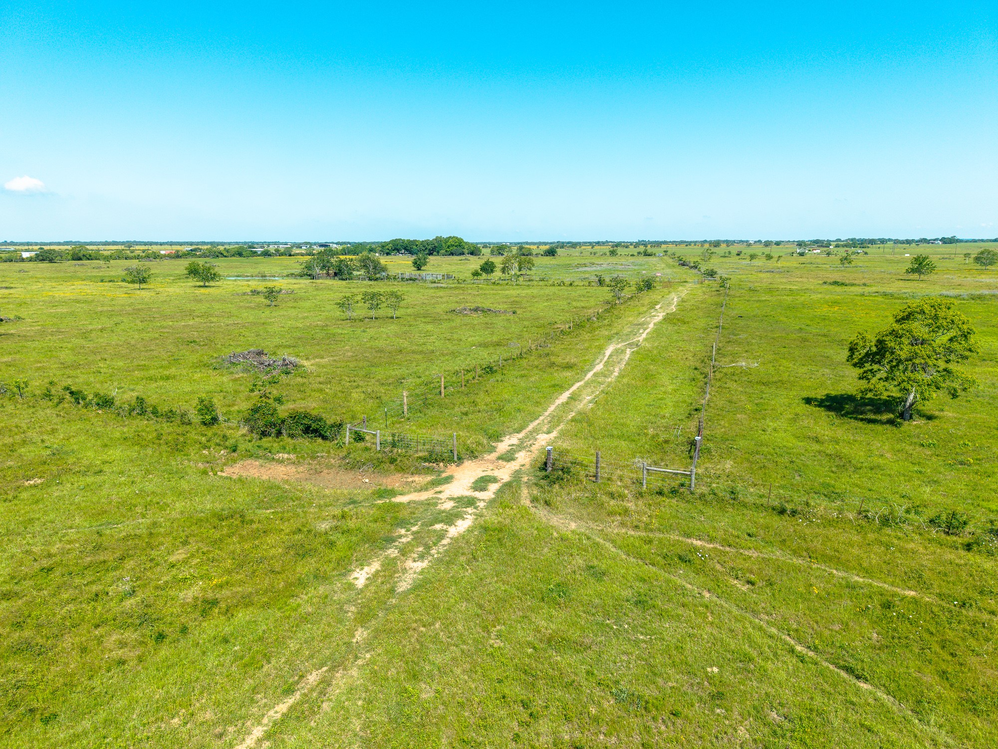 1929 FM 2761 Road Cat Spring, TX 78933 - Photo 11 of 16 a view of an ocean and beach