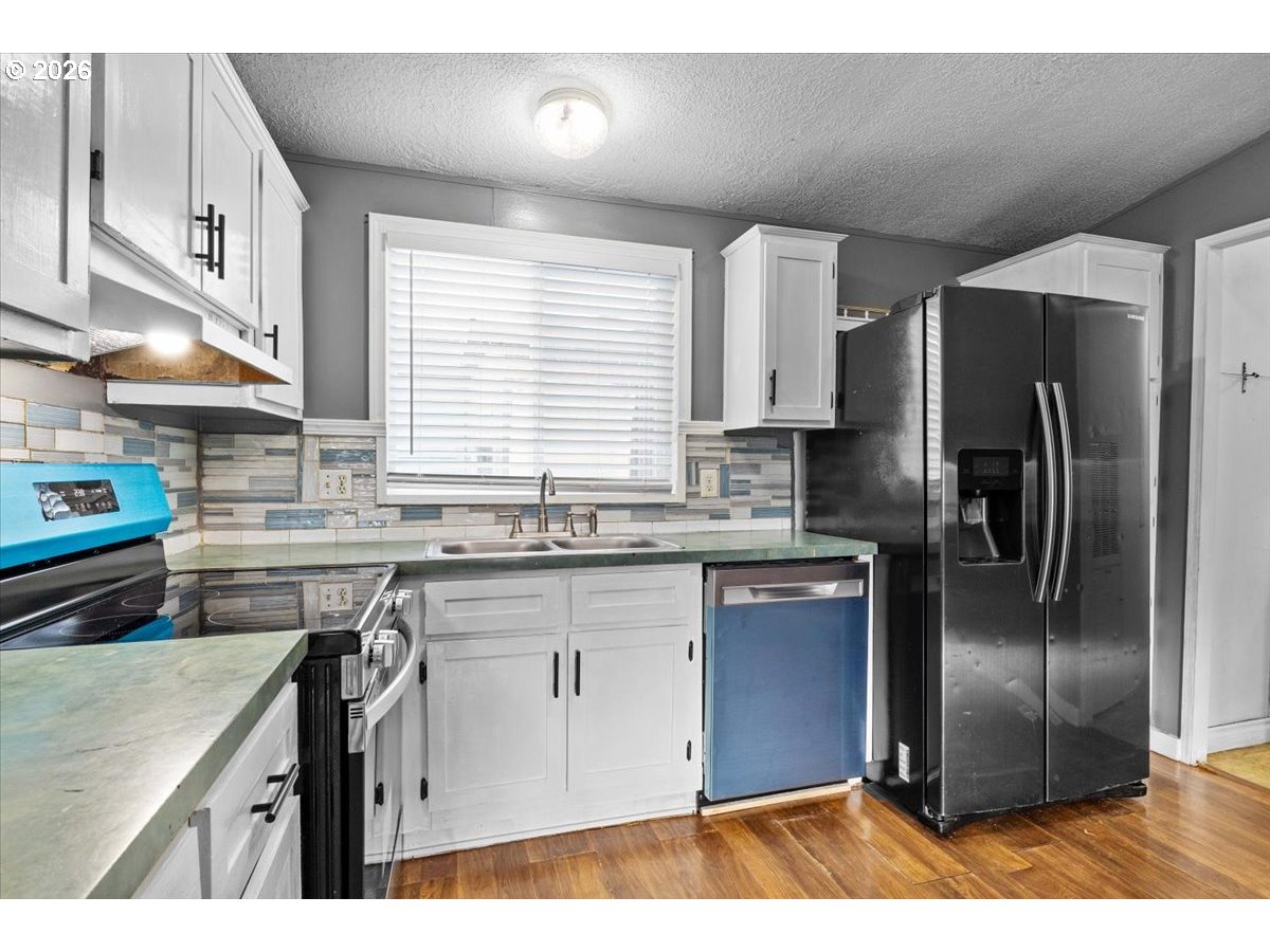 4792 Wyoming Circle Northeast Salem, OR 97305 - Photo 18 of 38