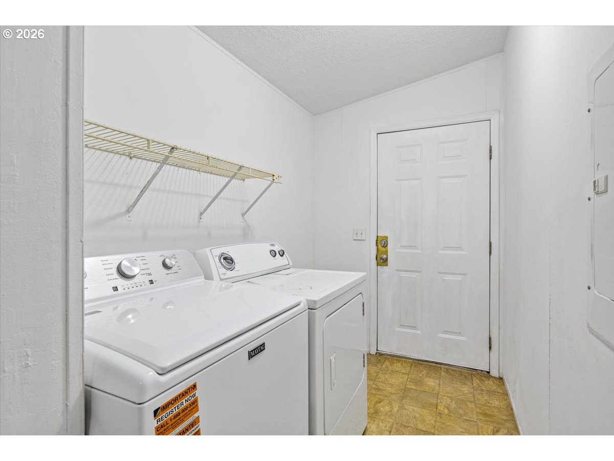 4792 Wyoming Circle Northeast Salem, OR 97305 - Photo 21 of 38